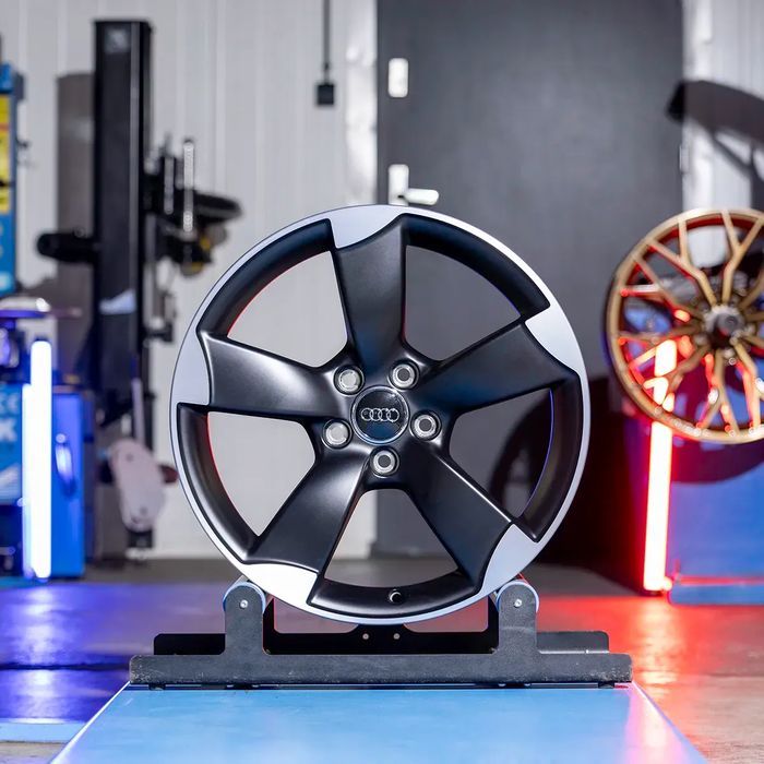 FABRYCZNIE NOWE Oryginalne Felgi Audi 18" S3 A3 A4 A6 A8 Q2 Q3 TT