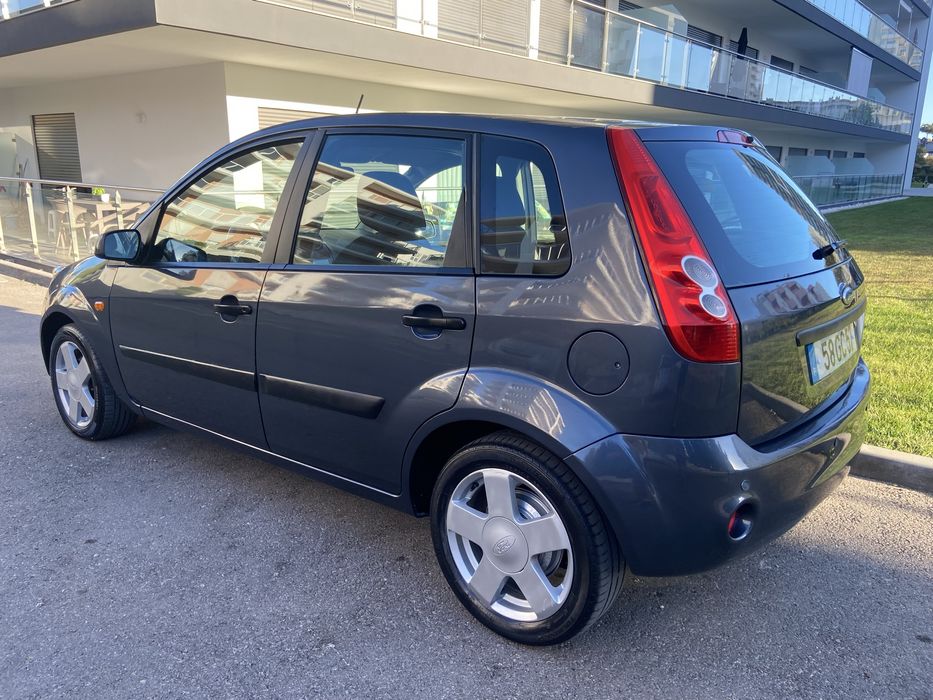 Fiesta 2008 • 1.25 Zetec 75 cv • Multimidia • Imaculado Todos Níveis