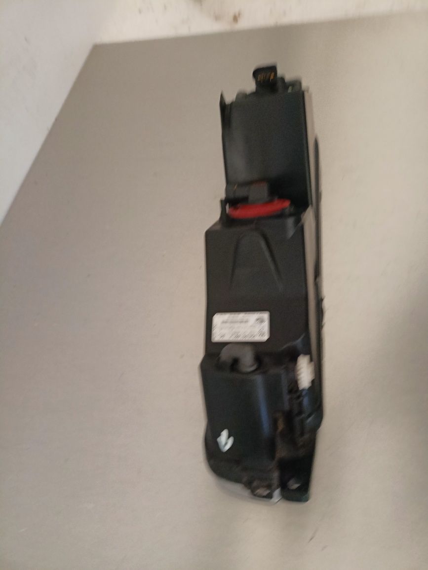 VW Passat B8 3G0 14-19 halogen lewy przód przedni