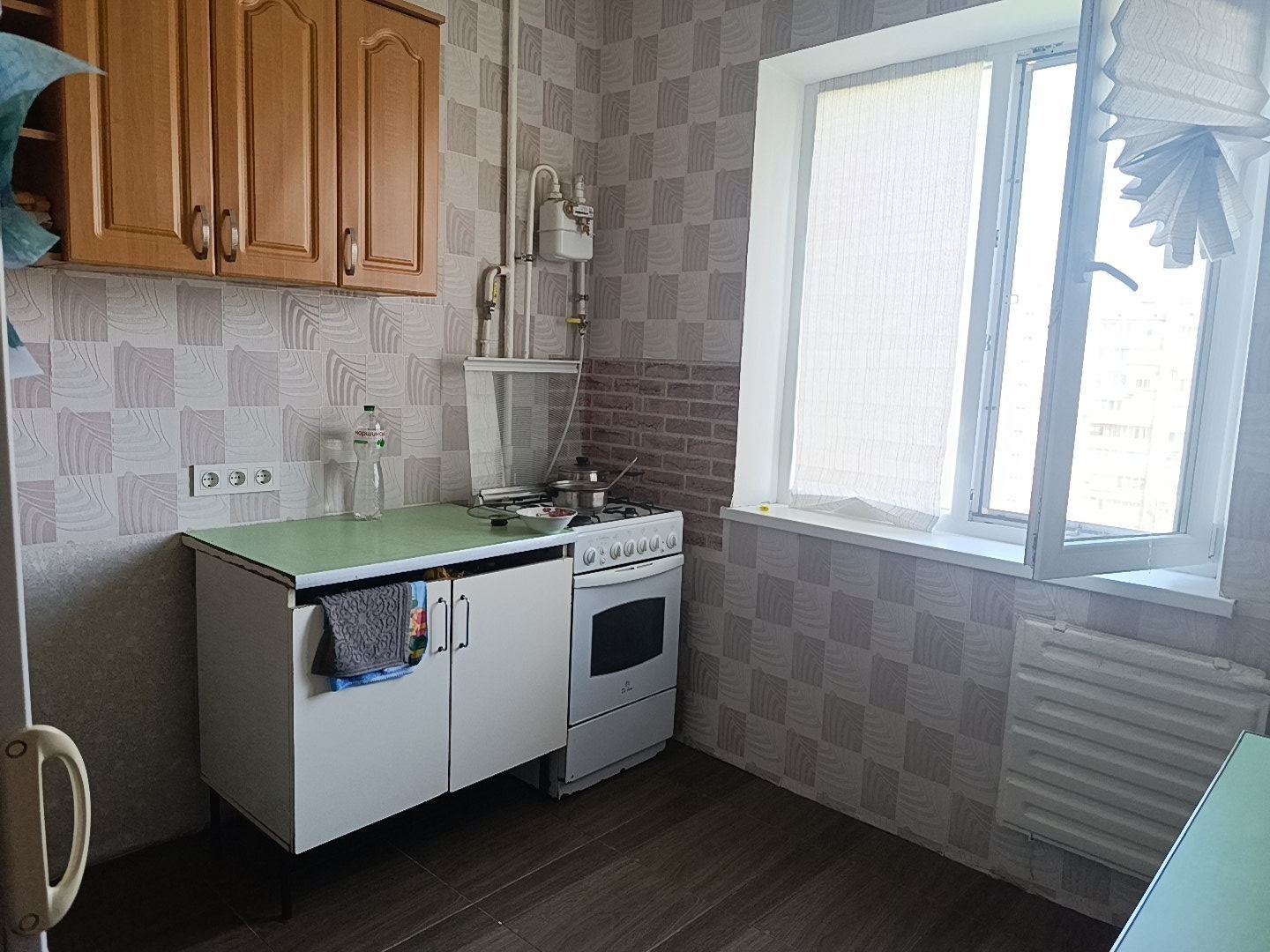 Продаж 2кім квартири по вул Будівельників 4