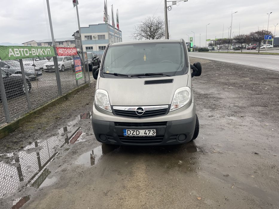 Opel vivaro 2008 рік розборка.