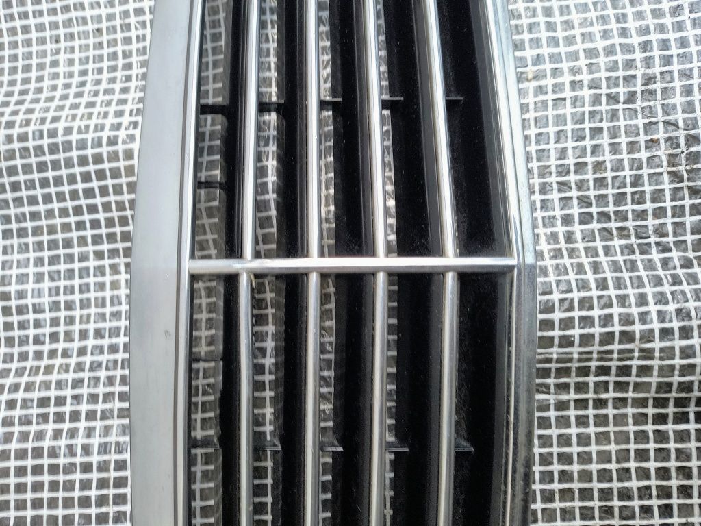 Atrapa grill Mercedes Benz CLK w208 chrom kratka oryginał wysyłka
