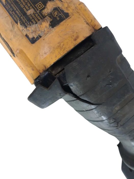 Piła szablasta DeWalt DW304 PK 1050 W