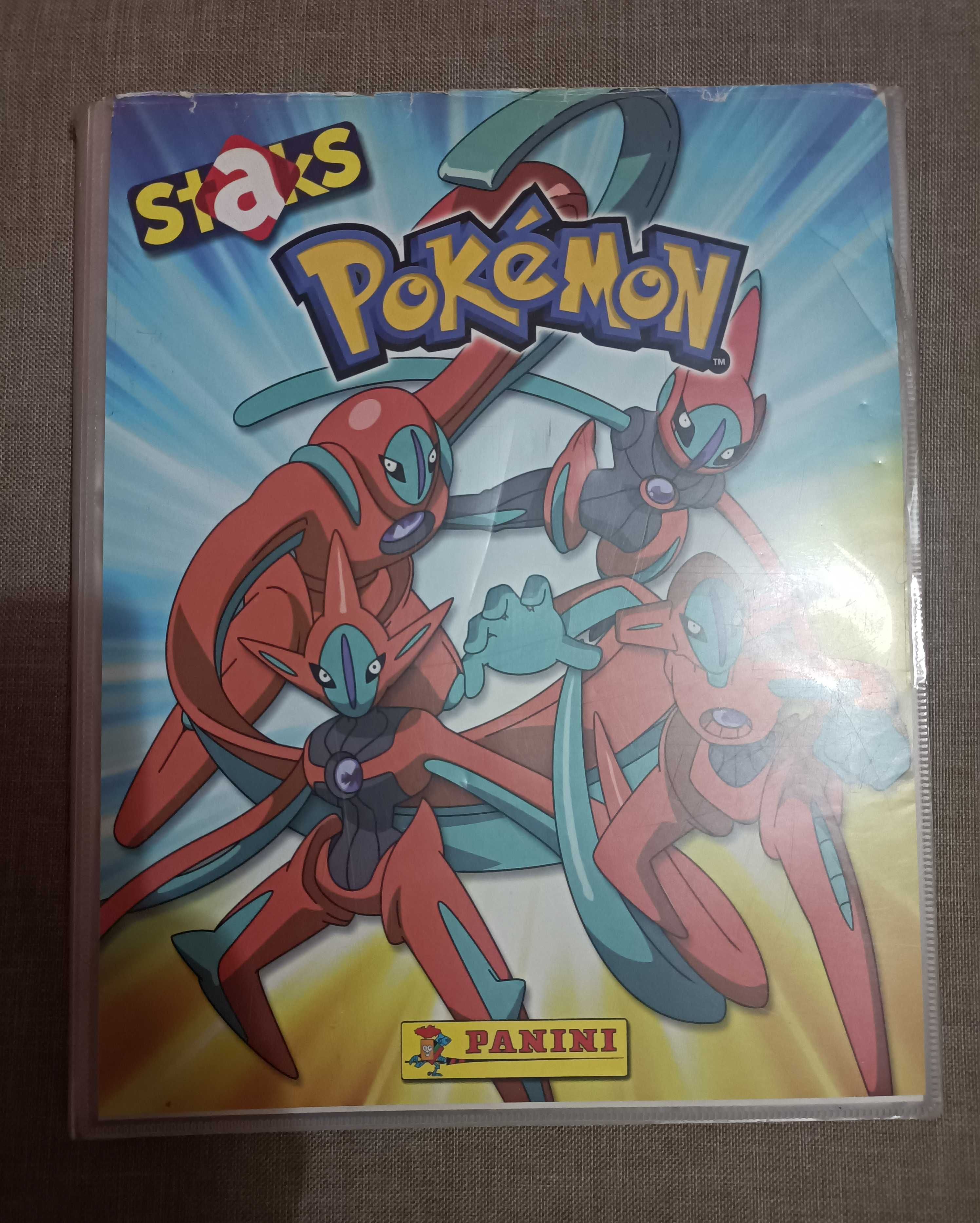 Caderneta Pokémon stacks 2