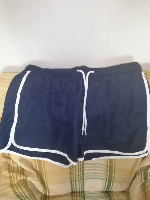 Calções de banho de marca (Billabong, Carhartt e Lefties)