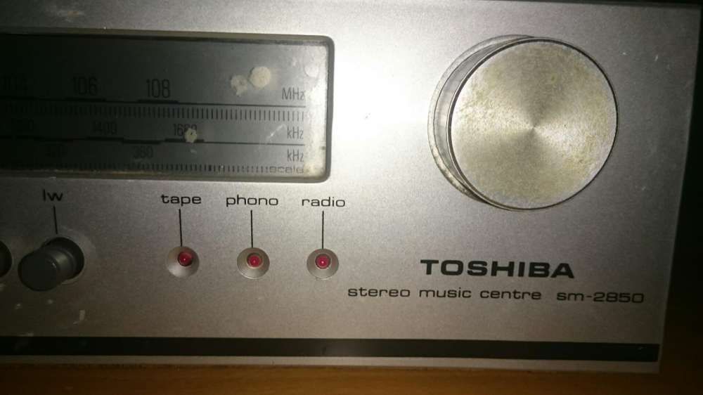 Gira discos Toshiba SM2850