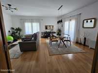 Apartamento T1 à Venda com 100 m2