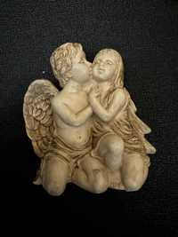 Rzeźba aniołów (manufakturowy odlew z gipsu)
