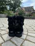 UGG Australia  Short Bailey Bow II