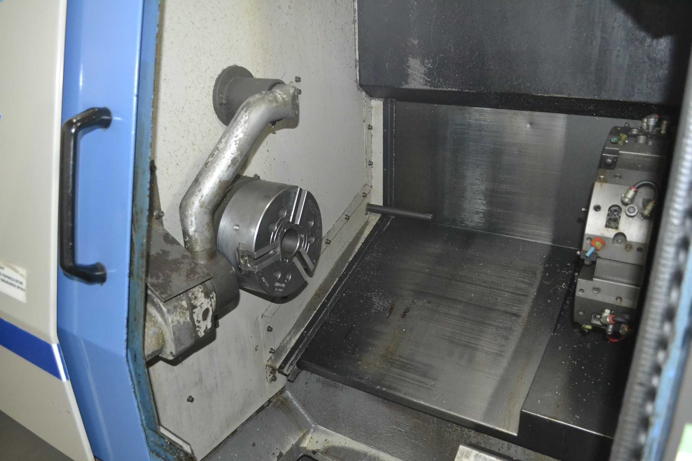 Tokarka CNC Hyundai HIT -15