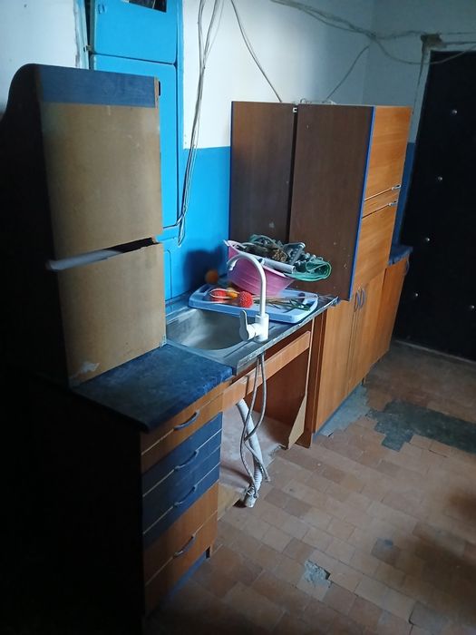 Продам кухню недорого