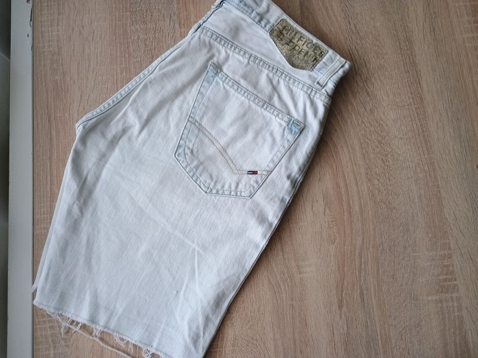 Spodenki Hilfiger 32