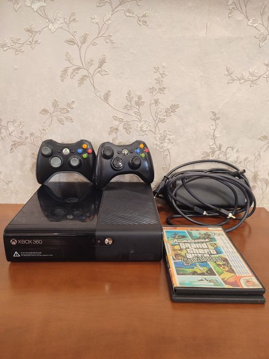 Продам Xbox 360 E
