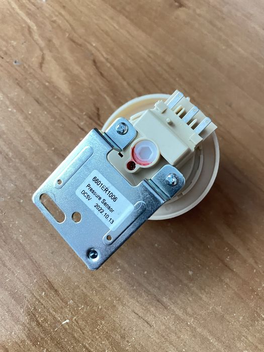 Пресостат (датчик рівня води) для пральної машини LG 6601EN1005B