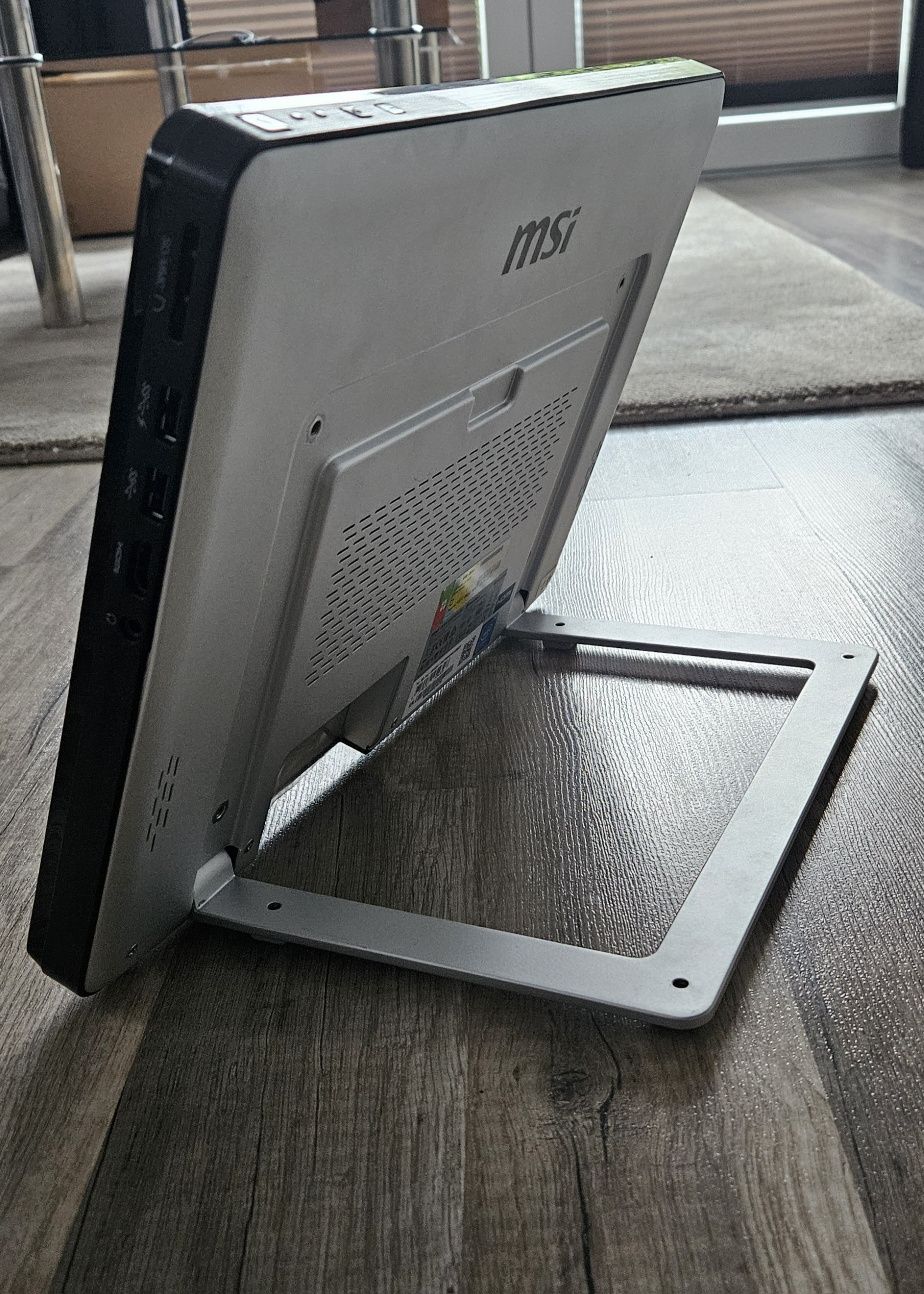 Komputer msi z ekranem dotykowym