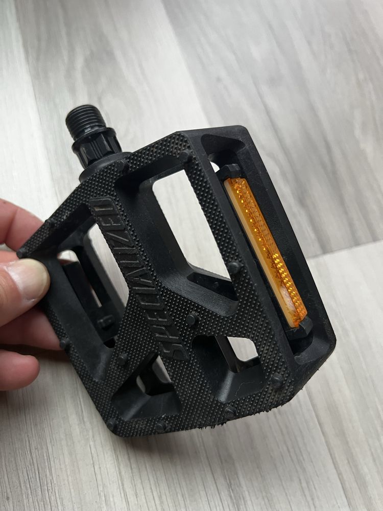 Pedały platformowe Specialized plastikowe