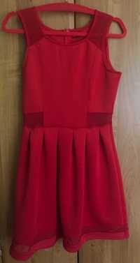 Efektowna czerwona sukienka