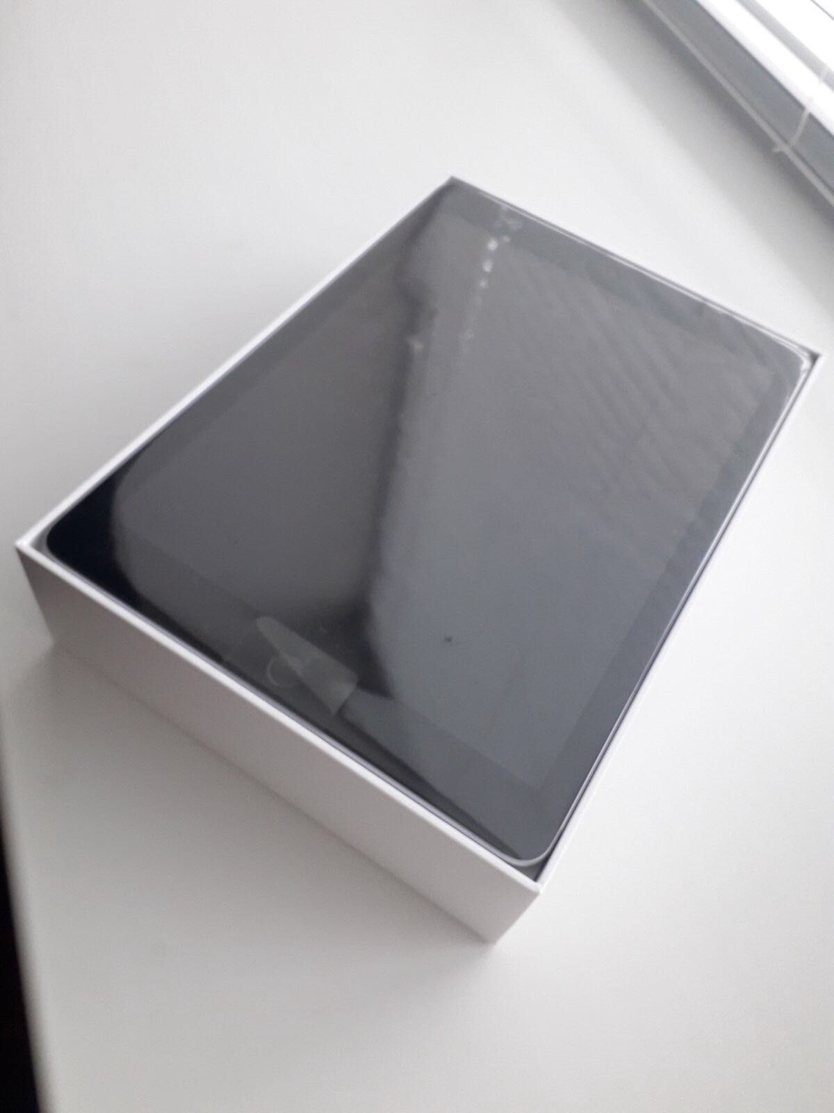 Новый iPad Apple,(6 th gen)32GB, LTE,в плівках,є НЕ розпапаковані..