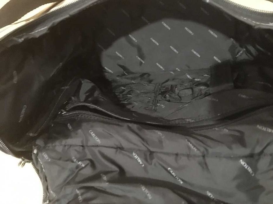 23.	Продам сумку CARLTON