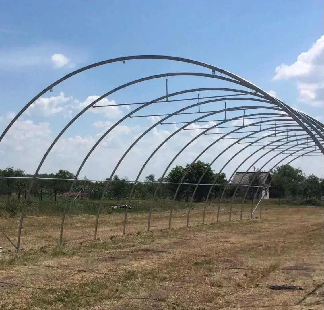 Hala łukowa 9,15x26m PVC 750g/m2 Prosty montaż, całoroczna ochrona
