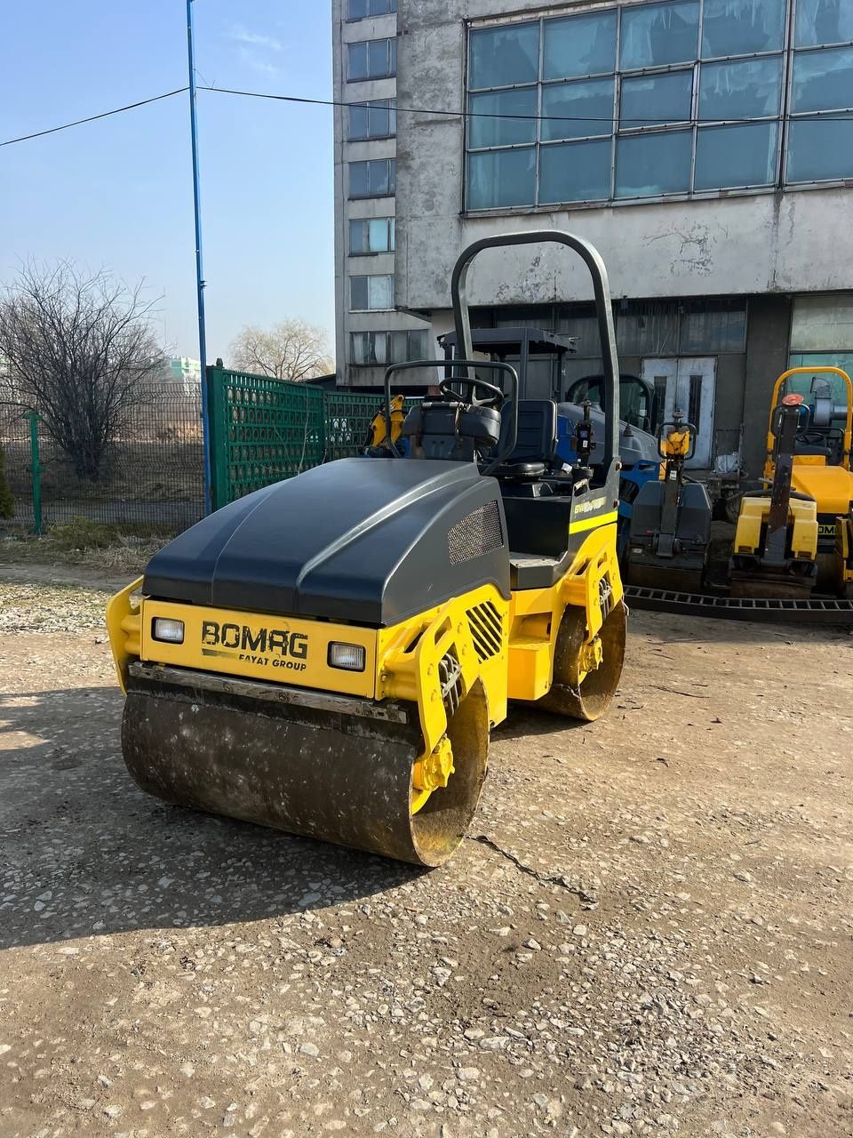 Продаємо каток асфальтний bomag bw 120 ad4  каток бомаг hamm amman ПДВ