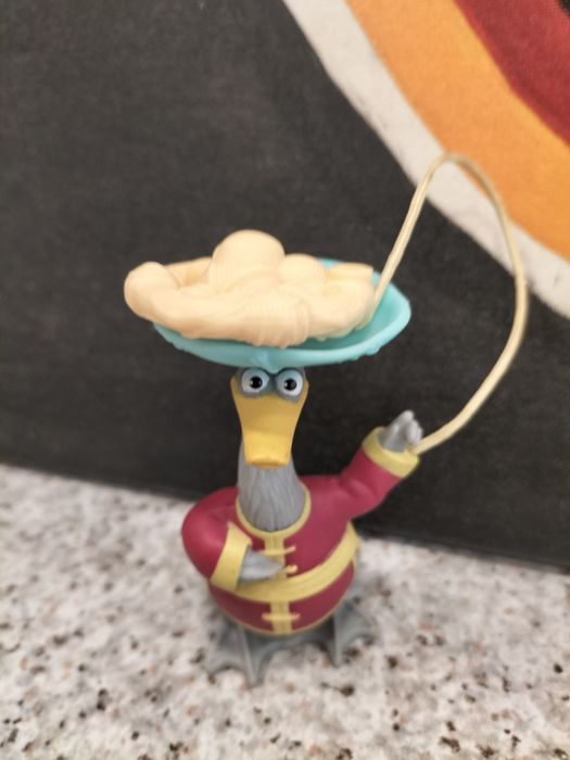 Vários bonecos Mc' donalds