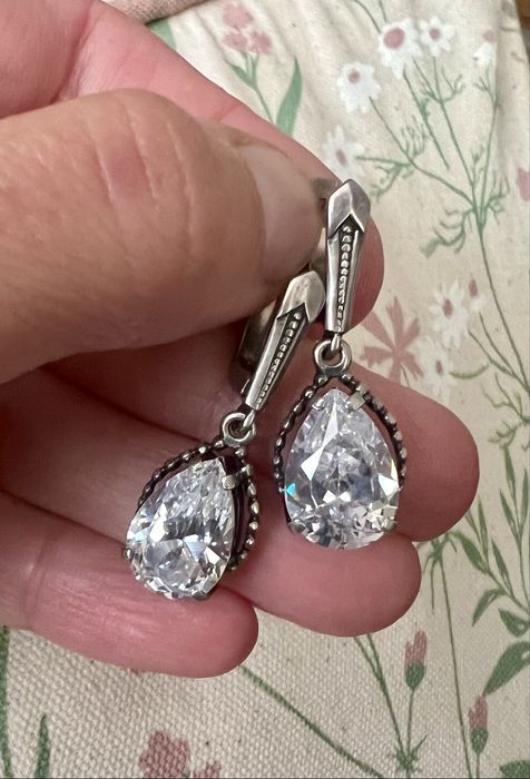 Срібні сережки нові