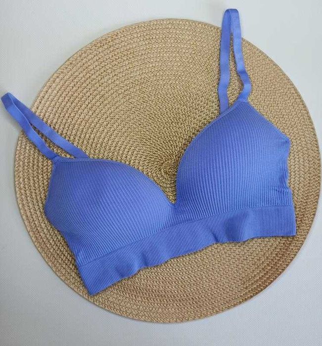 Biustonosz bezszwowy bez fiszbin