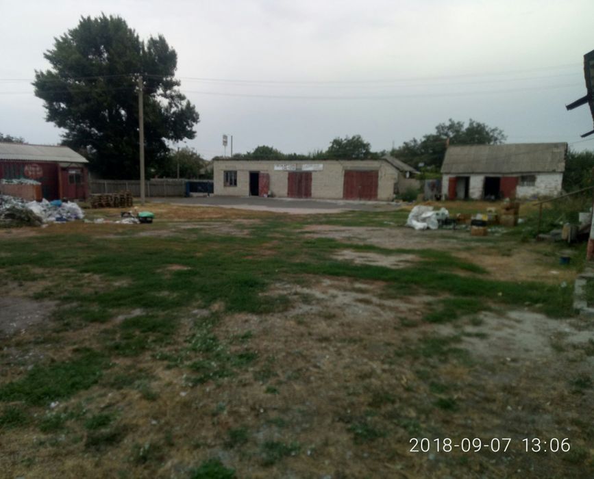 Комерційна нерухомість 400кв.м.