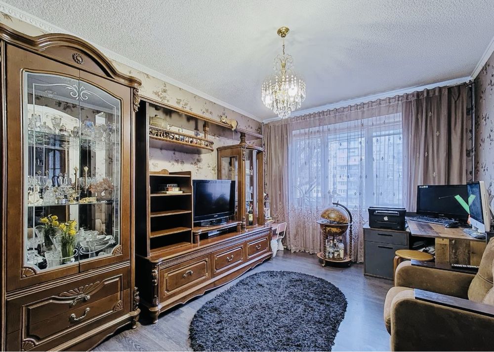 Продам 3-к квартиру с ремонтом по ул Калиновой р-н Образцова