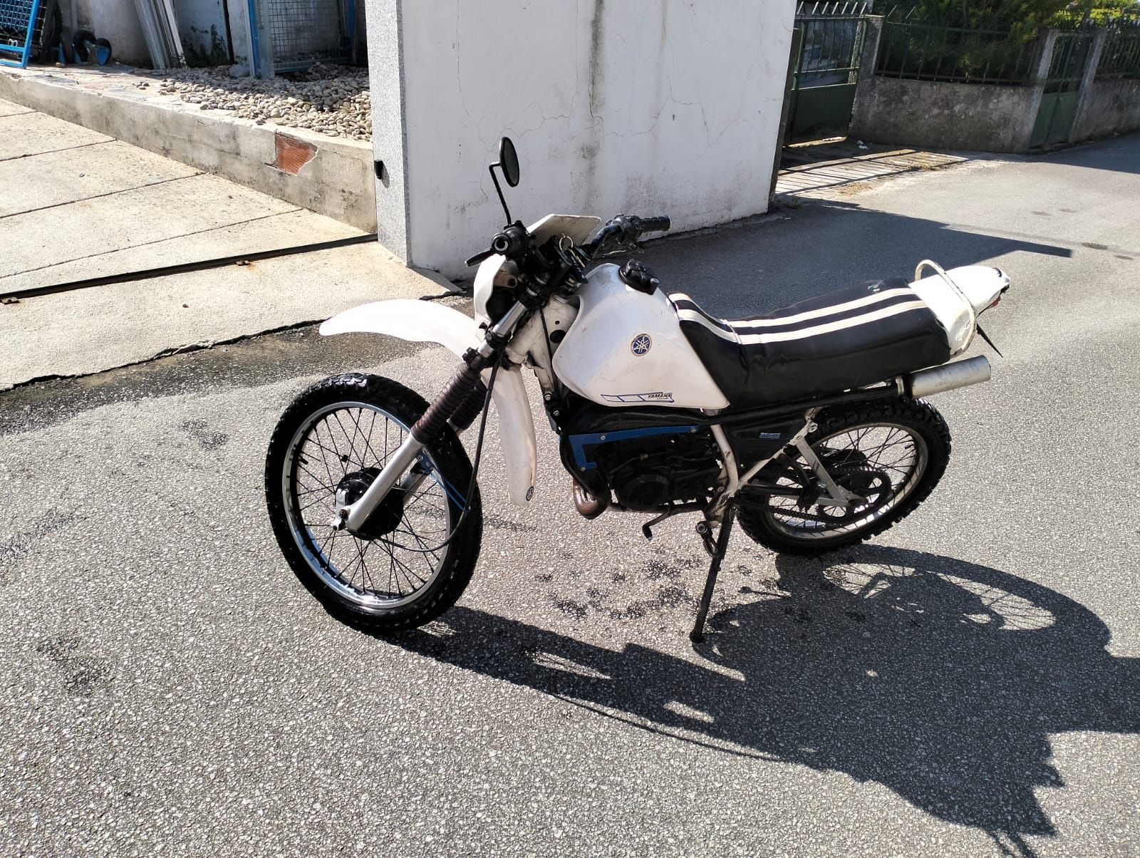 Mota Yamaha DT 50