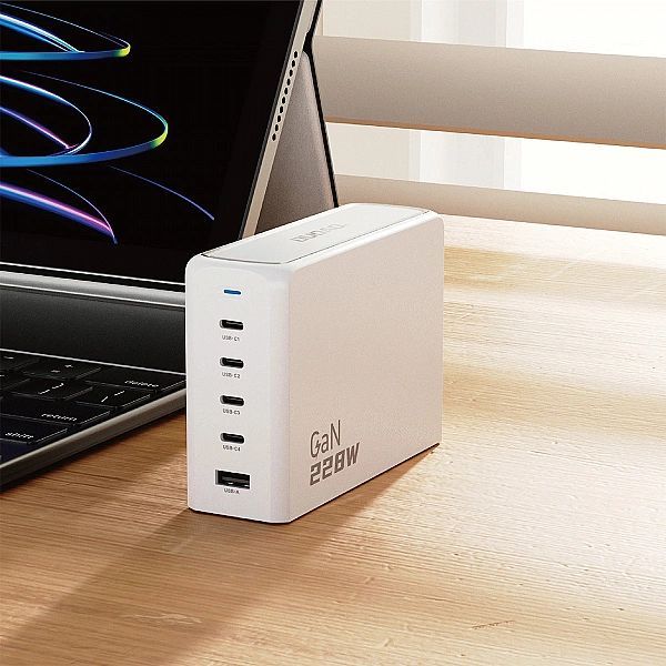 Ładowarka Dudao A228eu GaN 1x Usb-a 4x Usb-c Pd 228w - biała