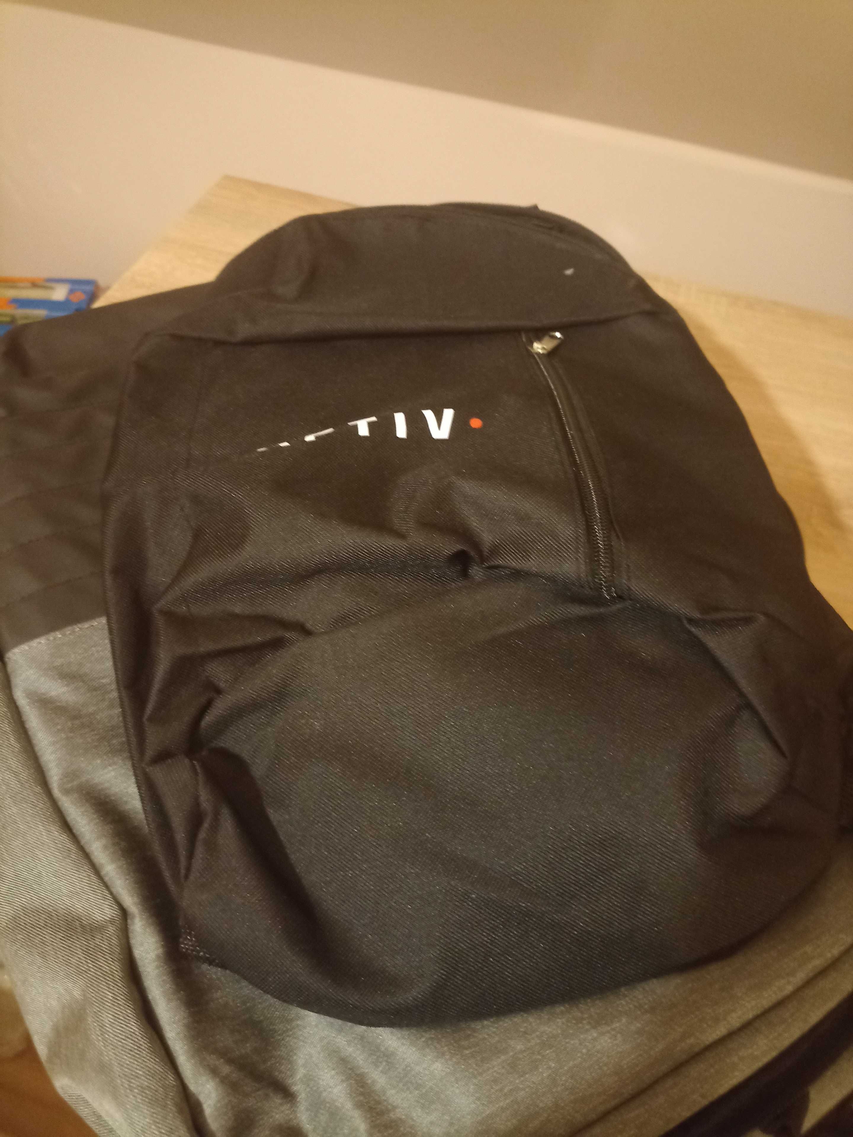 Plecak Aptiv z kablem USB + małą torba + saszeta