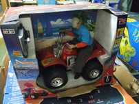 Moto 4 com comando