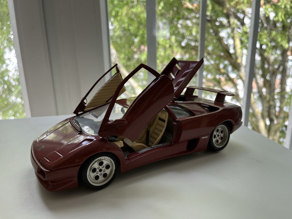 Bburago - Lamborghini Diablo (1990) 1:18