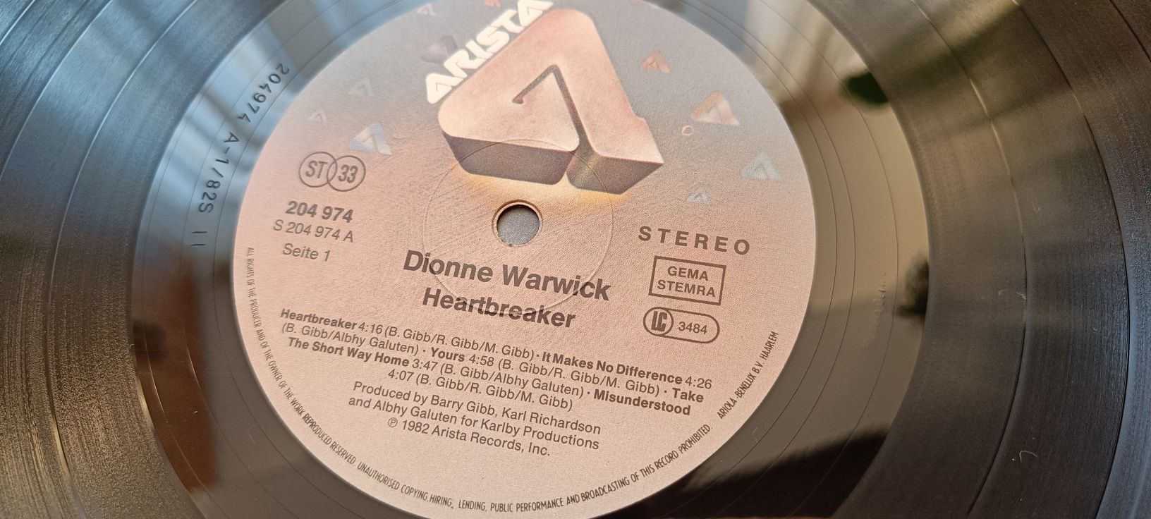 Продам LP Dionne Warwick "Heartbreaker"