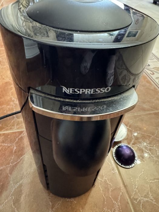 Кавомашина Nespresso капсульна
