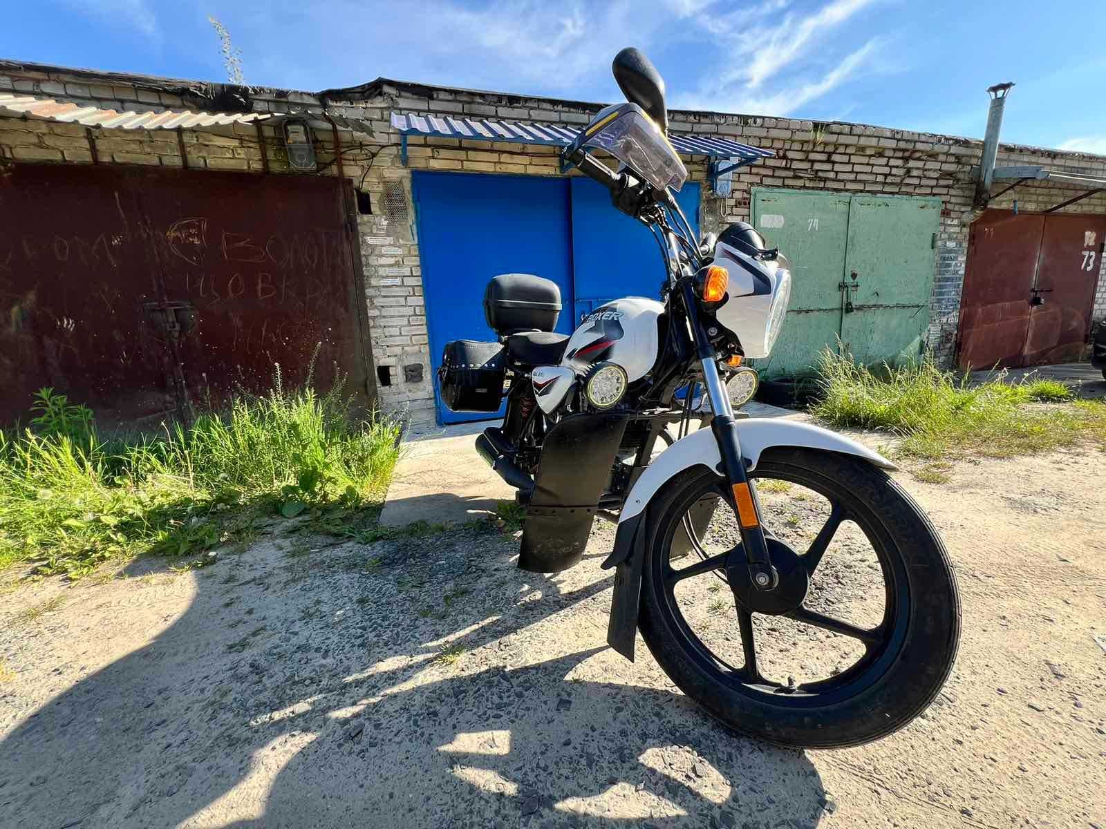 Мотоцикл Bajaj Boxer