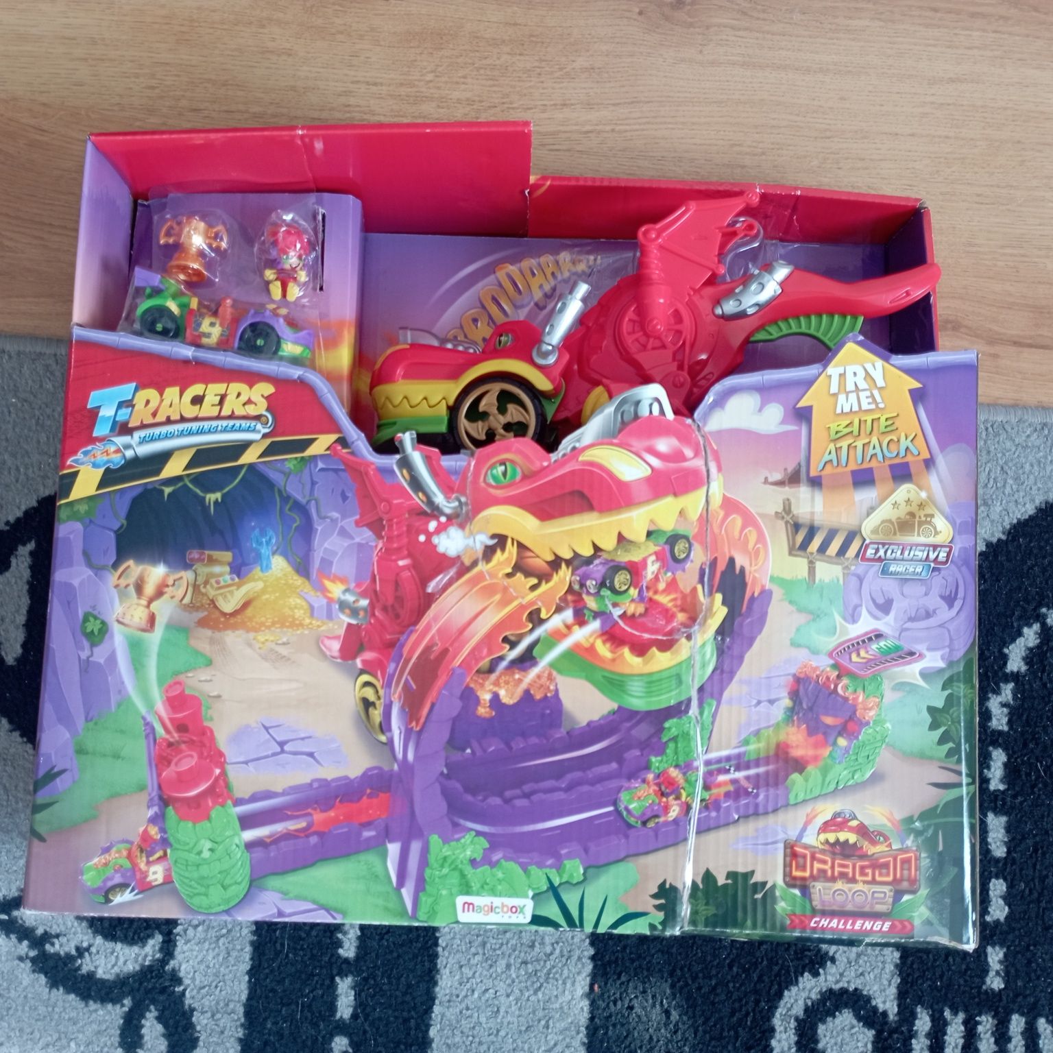 Tor T-racers dragon loop