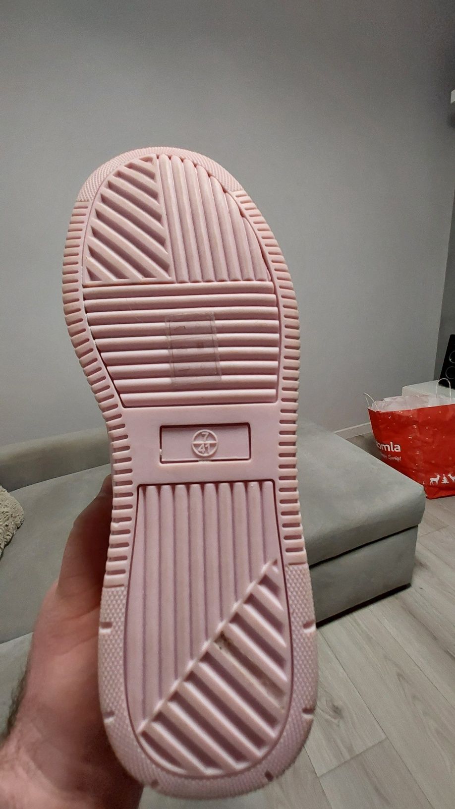 Nowe z metką damskie buty 41 r,Reserved