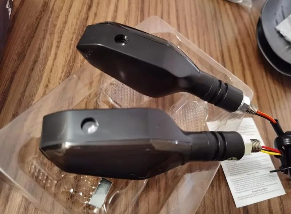 Поворотники с проекцией