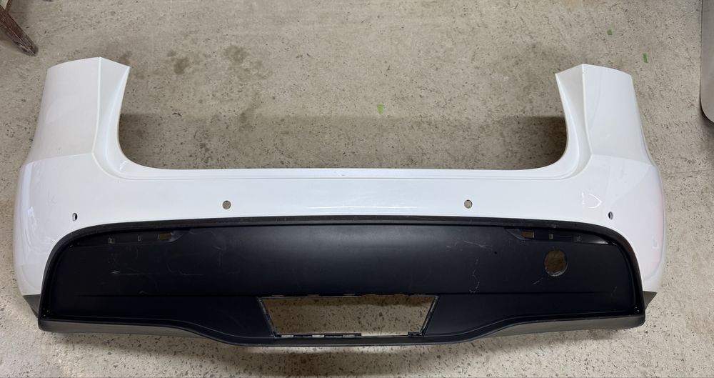 Tesla Model Y бампер задній