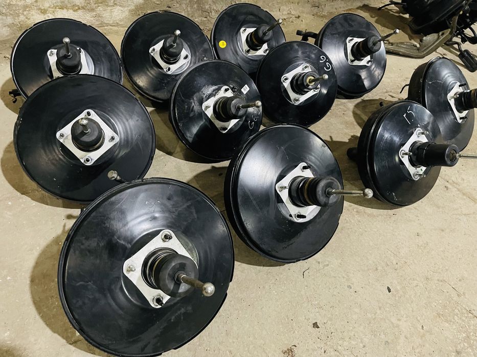 Вакуумний усилитель пассат Б6 Тормозной вакуум Passat B6 caddy 3