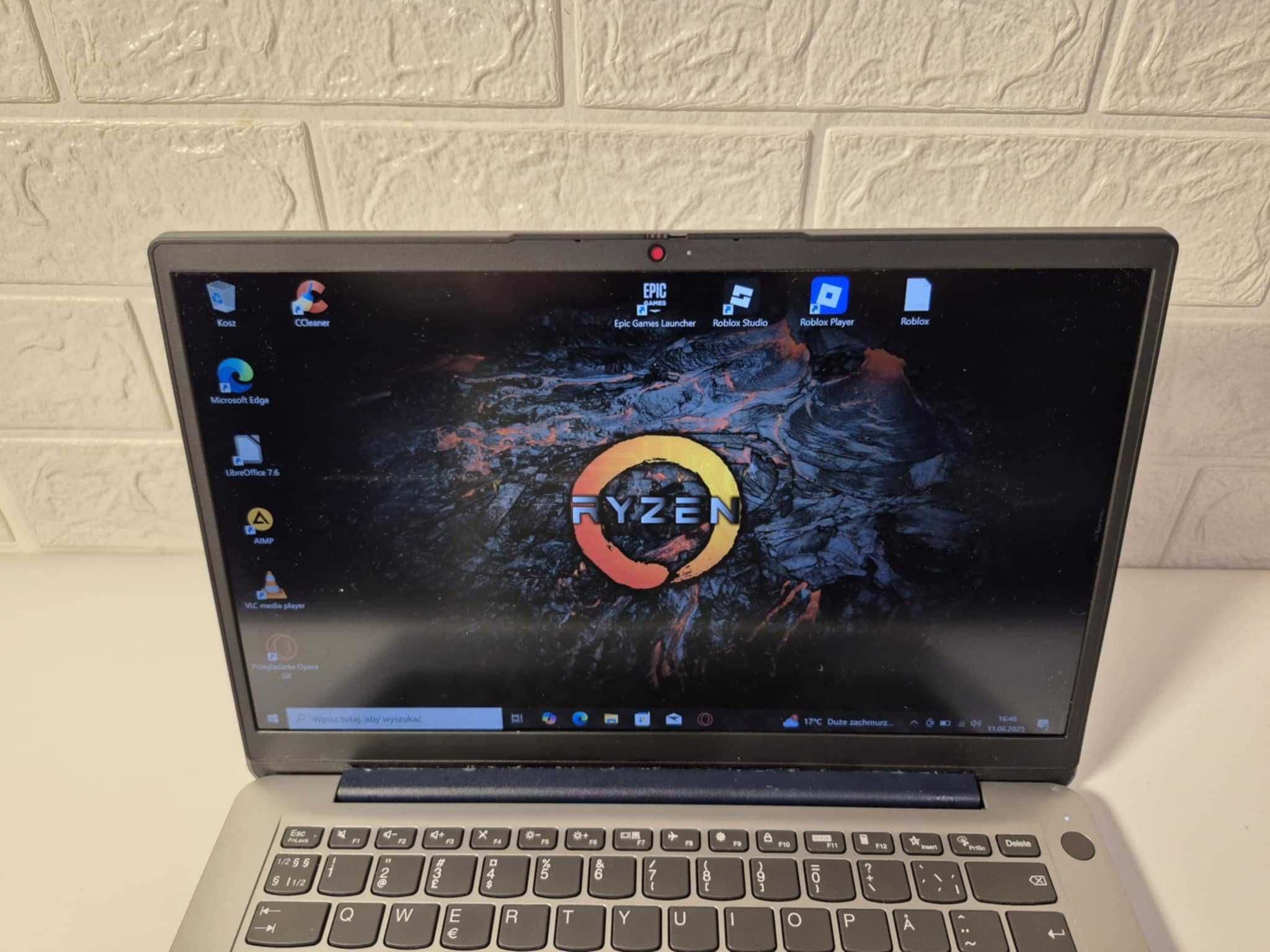 MOCNY Lenovo IdeaPad1 Ryzen 5 3500/8GbDDR4/512SSD m.2/BateriaOK