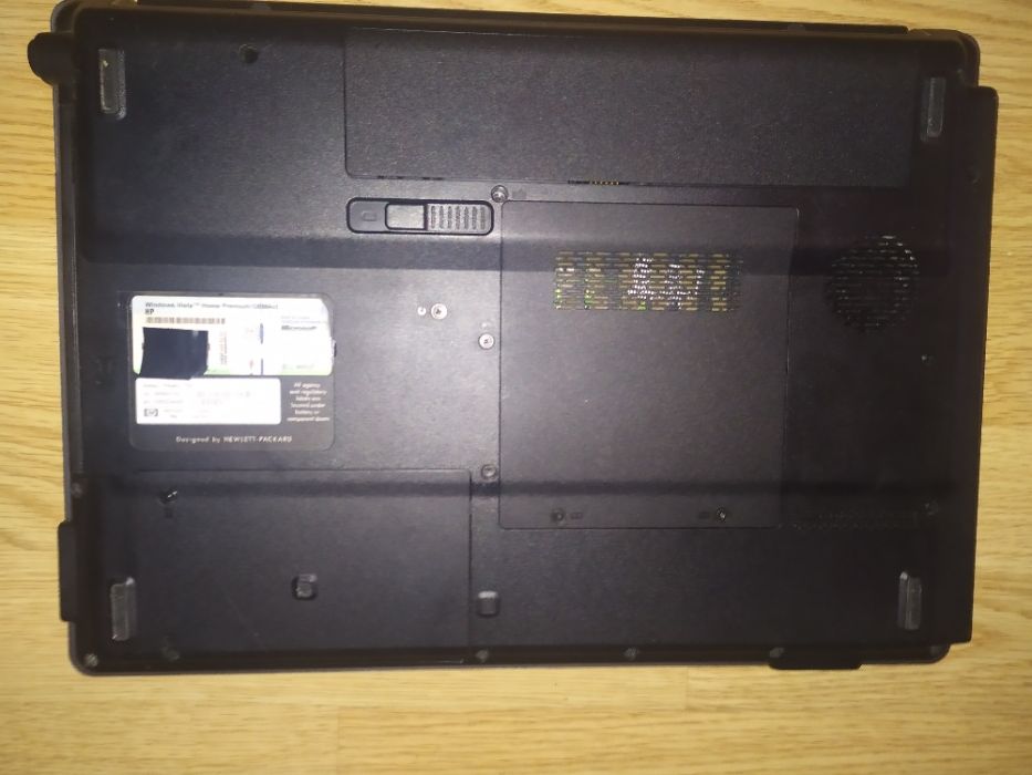 Laptop 15 HP Compaq Presario C700 Intel Pent 2x Win7 office SSD nauka