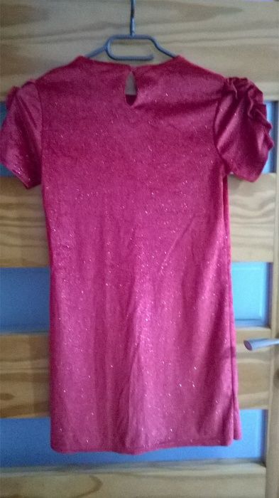 Sukienka z połyskiem