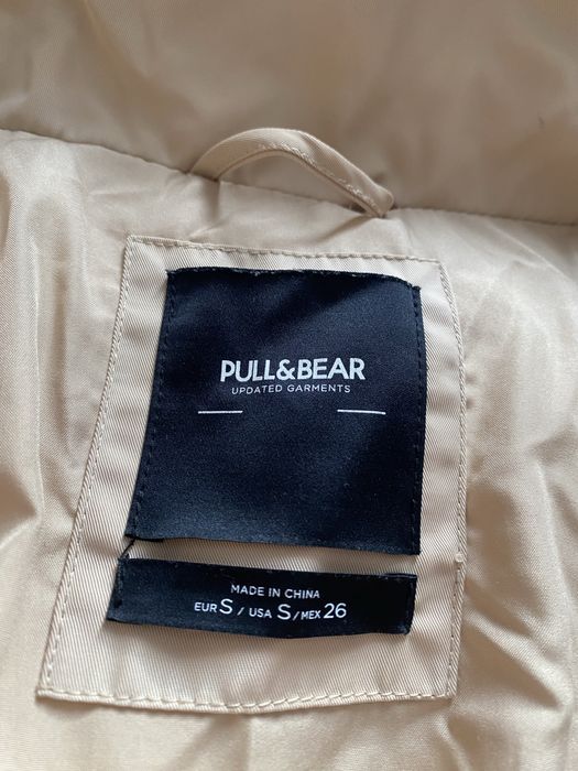 Пуховик жіночий довгий pull and bear