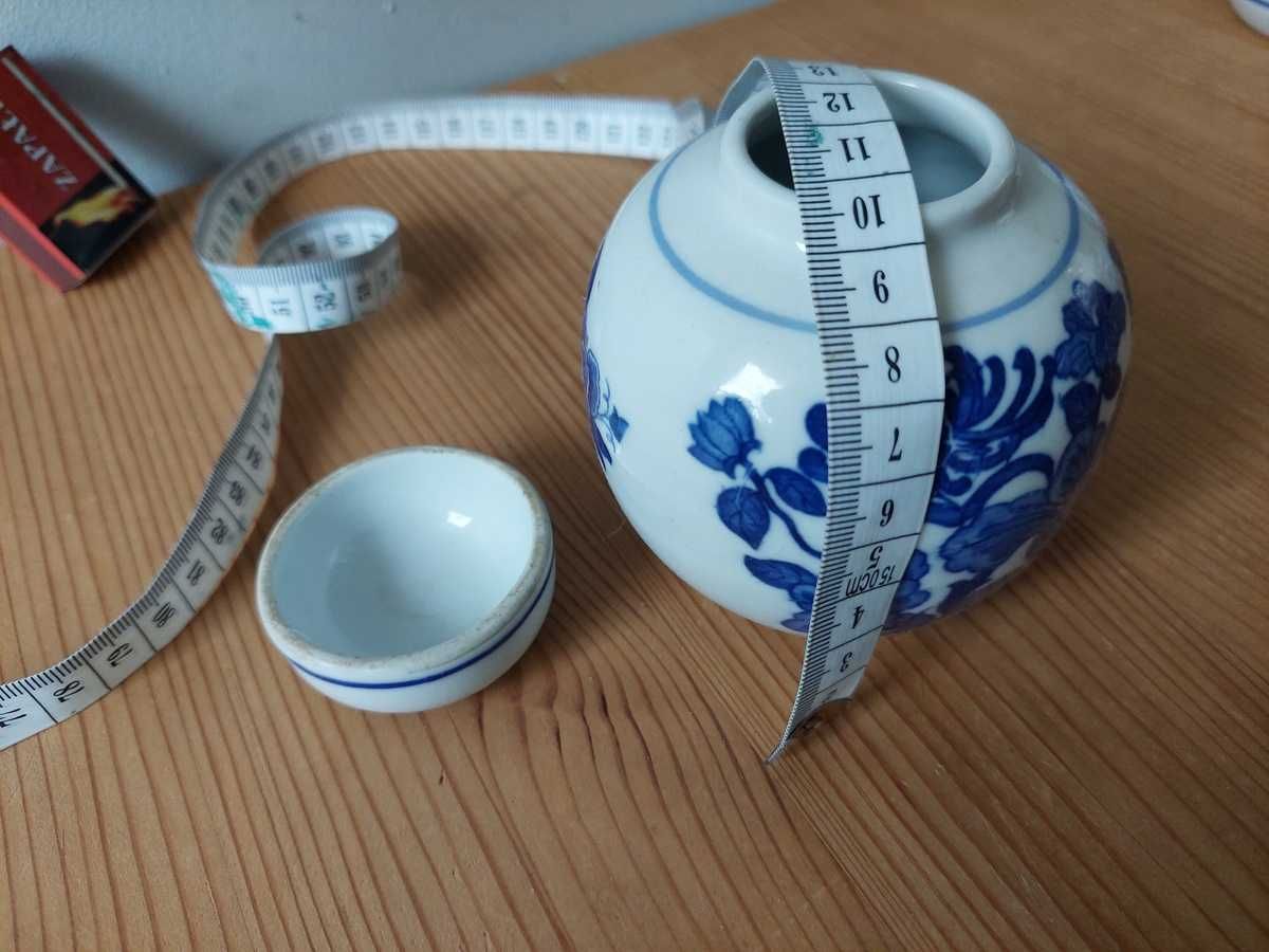 Chiński porcelanowy pojemnik, kobalt