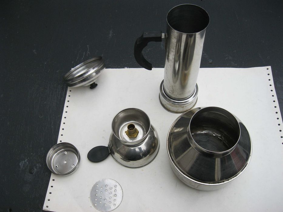 Продам пароварку для приготовления PUTTU