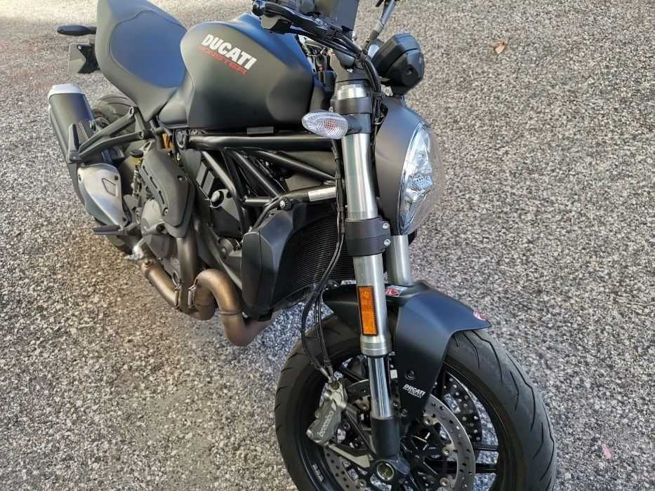 DUCATI MONSTER 821 DARK 2018 (como nova)